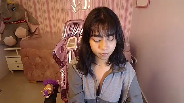 Snapshot of cristal11_ch chatting on 09-15-25, 10:54 cristal11 ch online show from 09-15-25, 10:54