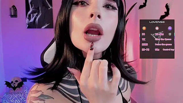 VelvetVampiree online show from 03-26-26, 04:00