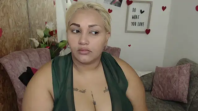 laleska montenegro online show from 11-04-25, 05:22