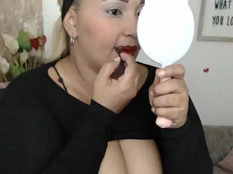 laleska montenegro online show from 11-22-25, 03:05