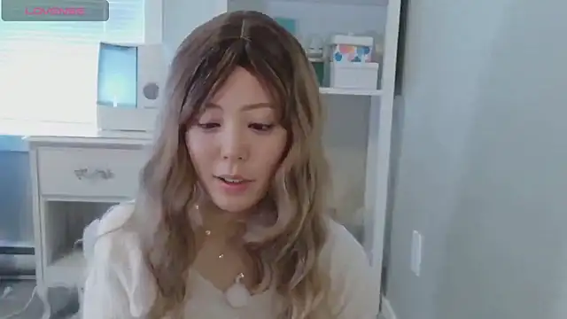 Nana with online show from 03-09-26, 09:07