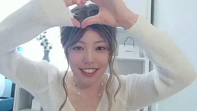 Nana with online show from 04-23-26, 01:01