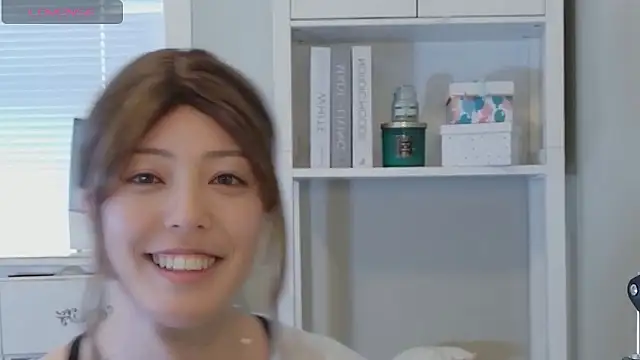 Nana with online show from 01-10-26, 08:15