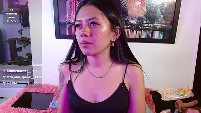 hellenngp online show from 11-25-25, 07:47