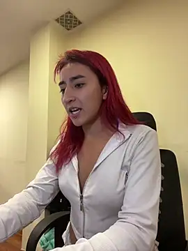 JuliethaDemon  online show from 04-06-26, 01:56