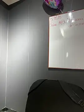 JuliethaDemon  online show from 12-05-25, 12:48