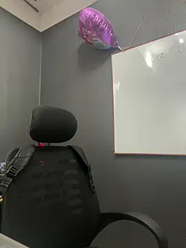 JuliethaDemon  online show from 02-06-26, 01:29