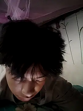 Snapshot of junjun1189 chatting on 10-12-25, 10:55 junjun1189 online show from 10-12-25, 10:55