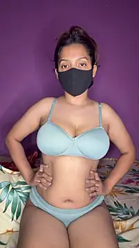 Snapshot of your-cute-baby chatting on 06-11-26, 05:54 your-cute-baby online show from 06-11-26, 05:54