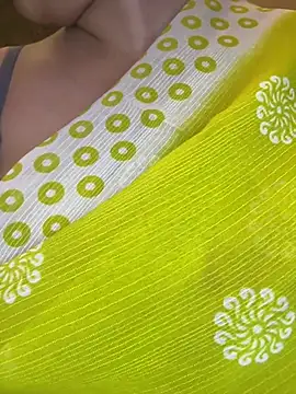 annanya01 online show from 04-18-26, 03:36