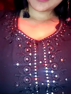 annanya01 online show from 11-18-25, 06:11