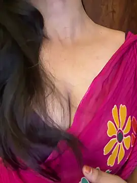 Snapshot of annanya01 chatting on 07-31-26, 05:40 annanya01 online show from 07-31-26, 05:40
