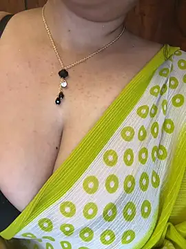 Snapshot of annanya01 chatting on 07-03-26, 05:14 annanya01 online show from 07-03-26, 05:14