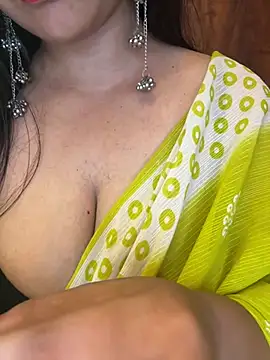 Snapshot of annanya01 chatting on 07-29-26, 10:14 annanya01 online show from 07-29-26, 10:14