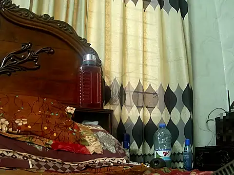 Snapshot of nurel019 chatting on 10-25-25, 04:00 nurel019 online show from 10-25-25, 04:00