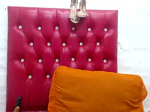 Snapshot of CASSANDRASTONE46 chatting on 10-15-25, 02:14 CASSANDRASTONE46 online show from 10-15-25, 02:14