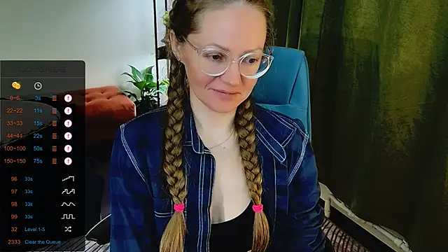Snapshot of _Goldilocks_ chatting on 09-20-25, 07:02  Goldilocks  online show from 09-20-25, 07:02