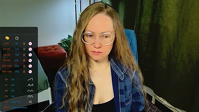 Snapshot of _Goldilocks_ chatting on 09-25-25, 07:25  Goldilocks  online show from 09-25-25, 07:25