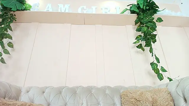 Snapshot of lorena_rubio chatting on 10-12-25, 12:06 lorena rubio online show from 10-12-25, 12:06