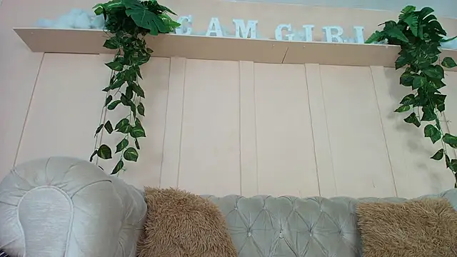 Snapshot of lorena_rubio chatting on 10-18-25, 12:07 lorena rubio online show from 10-18-25, 12:07