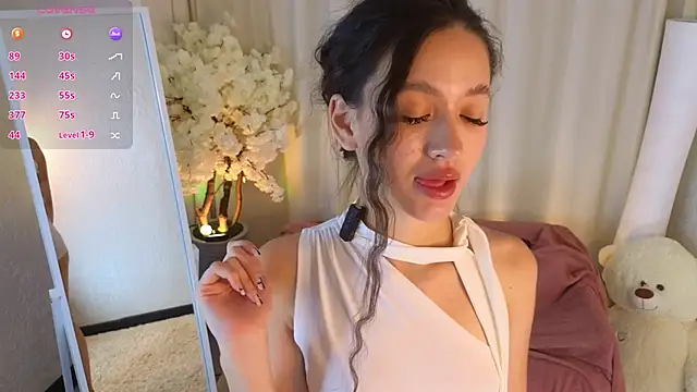 Janet Jee online show from 10-10-25, 11:33