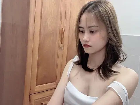 Truclynk1702 online show from 09-17-25, 04:20