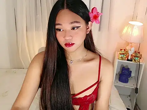 Malia cummer online show from 06-06-26, 09:09