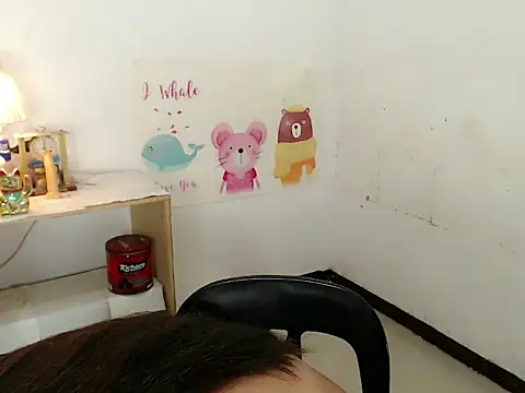 Malia cummer online show from 11-18-25, 02:27