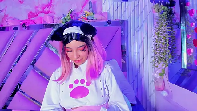 Akane Hikari  online show from 04-12-26, 03:26