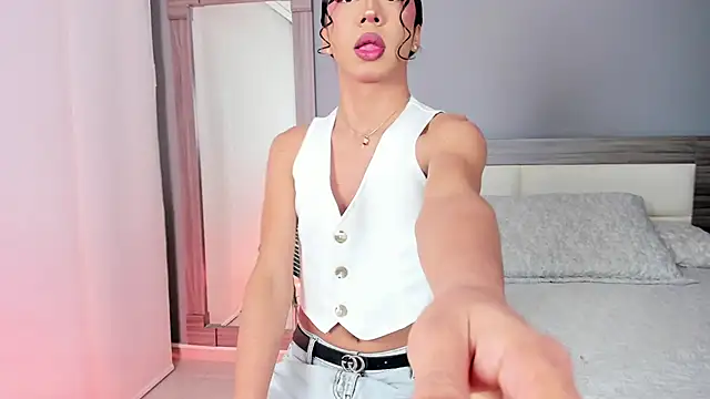 Alaiaguerra online show from 09-13-25, 07:36