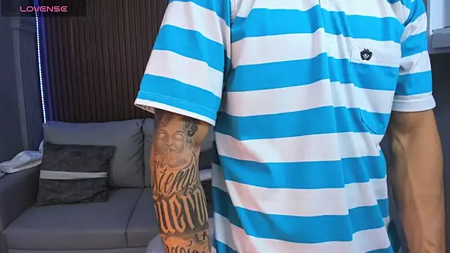 Leo santoro online show from 11-13-25, 01:04