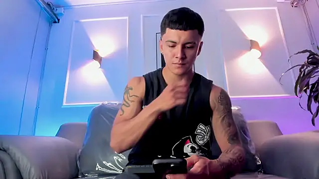 Leo santoro online show from 04-10-26, 02:02