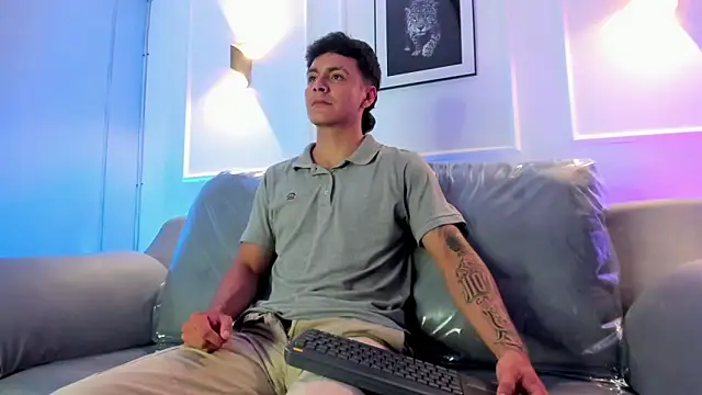 Leo santoro online show from 04-07-26, 01:35