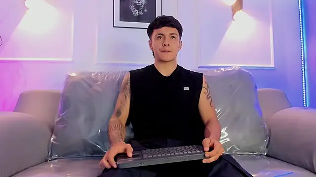 Leo santoro online show from 03-20-26, 01:45