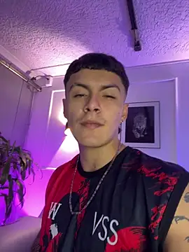 Leo santoro online show from 04-11-26, 03:05