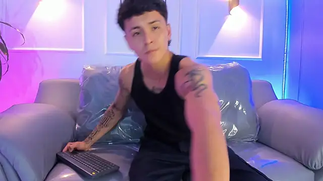 Leo santoro online show from 03-19-26, 01:22