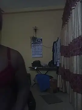 femboyslqueen online show from 10-28-25, 06:23