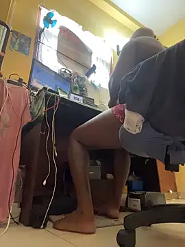 femboyslqueen online show from 10-27-25, 06:03