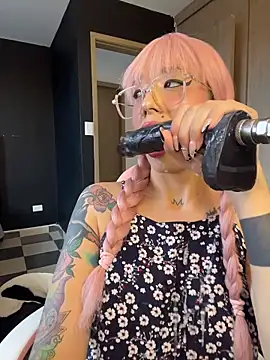 ValentinaBianchi online show from 12-16-25, 07:40