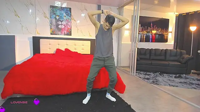 Bisexlifehot   online show from 03-06-26, 11:11