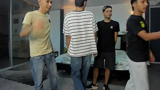 Bisexlifehot   online show from 09-30-25, 11:00