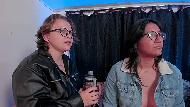 CrazyCakes  online show from 04-11-26, 04:42