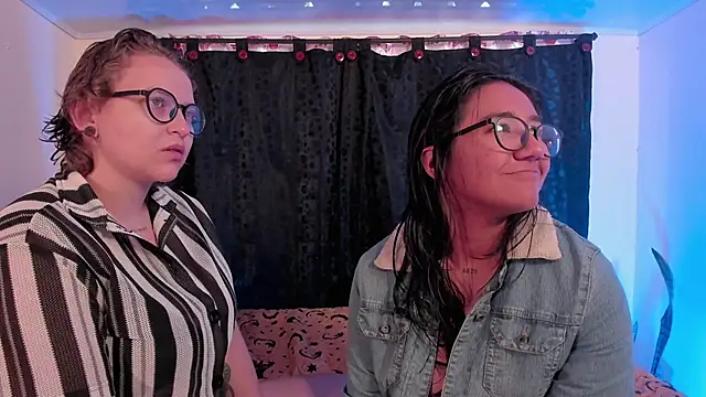 CrazyCakes  online show from 05-13-26, 04:36