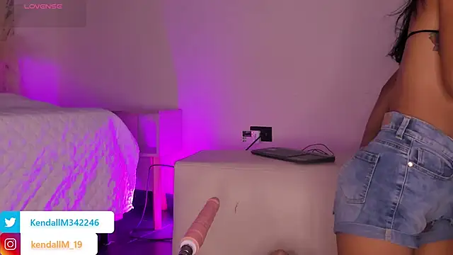  Kendall 19 online show from 06-30-26, 07:58