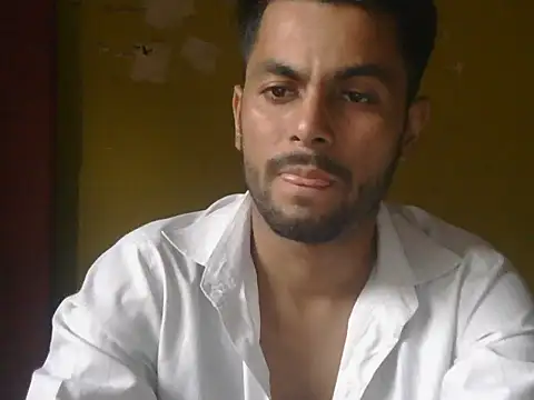 ursdreamperson online show from 06-17-26, 01:43