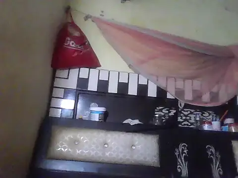 ursdreamperson online show from 01-11-26, 04:52