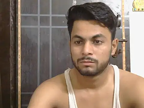 Snapshot of ursdreamperson chatting on 05-12-26, 01:28 ursdreamperson online show from 05-12-26, 01:28