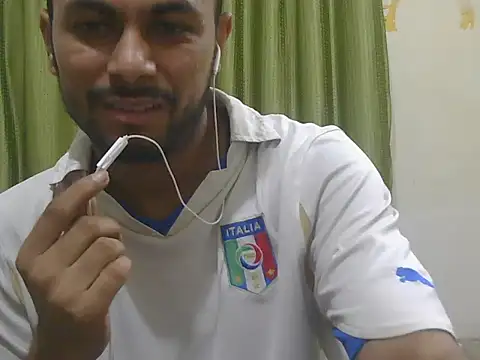 Snapshot of ursdreamperson chatting on 06-03-26, 02:07 ursdreamperson online show from 06-03-26, 02:07