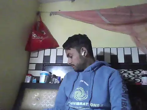 ursdreamperson online show from 01-07-26, 05:23