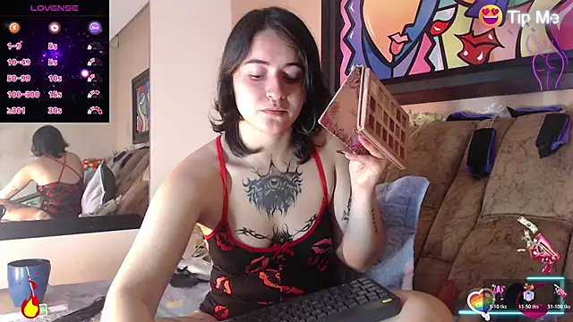miss tatta online show from 10-22-25, 04:01